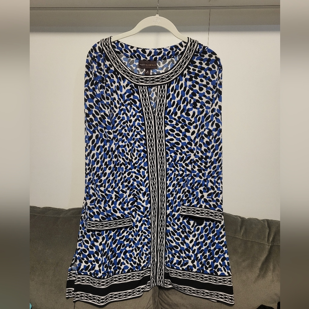 Dana Buchman Blue and Black Blouse with Leopard Print (S0002)